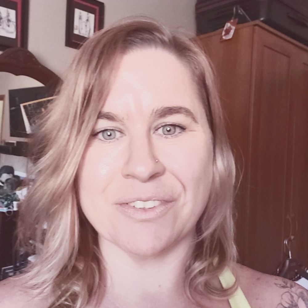 Meet your Posher, Pamela
